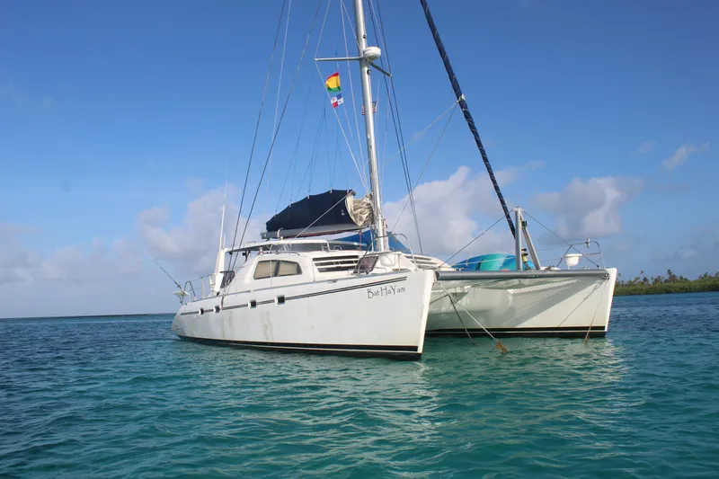 Bat Ha Yam Yacht Photos Pics 