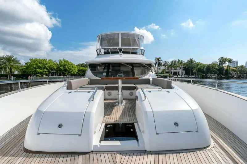 Searenity Now Yacht Photos Pics 2021 Azimut Magellano 66 - Image 37
