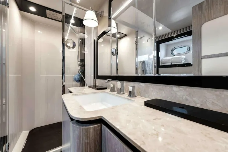 Searenity Now Yacht Photos Pics 2021 Azimut Magellano 66 - Image 50