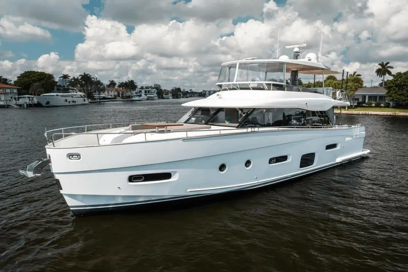Searenity Now Yacht Photos Pics 2021 Azimut Magellano 66 - Image 3