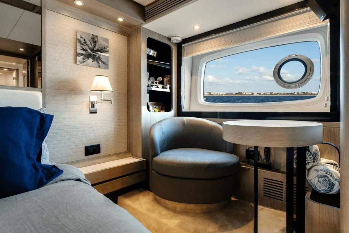 2021 Azimut 66 