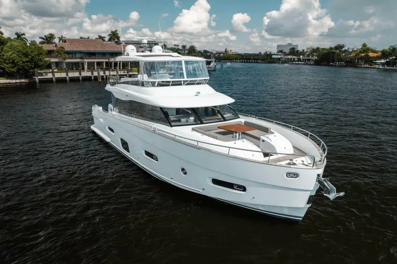 Searenity Now Yacht Photos Pics 2021 Azimut Magellano 66 - Image 2