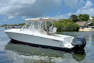Contender 35 Express Side Console