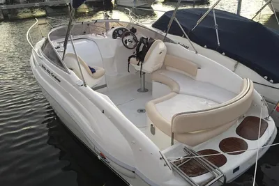 2017 RIO CRUSIER