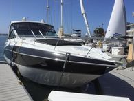 2015 Cruisers Yachts 380 Express