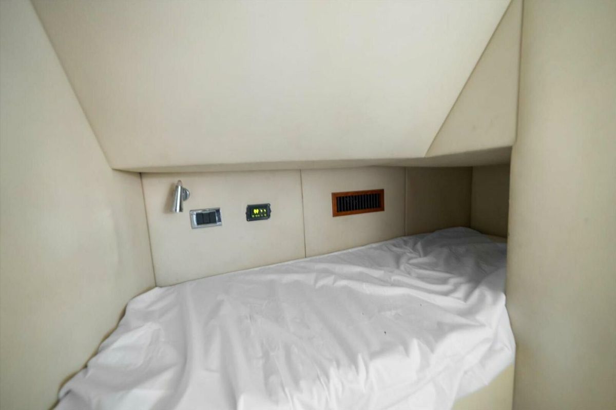 2005 Sunseeker 82 