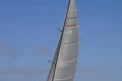 2011 ERIK LEROUGE Haka 122