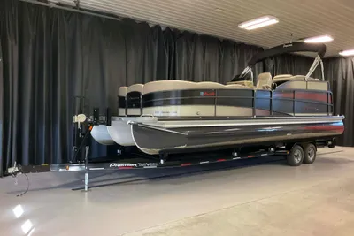 Premier 290 Grand View