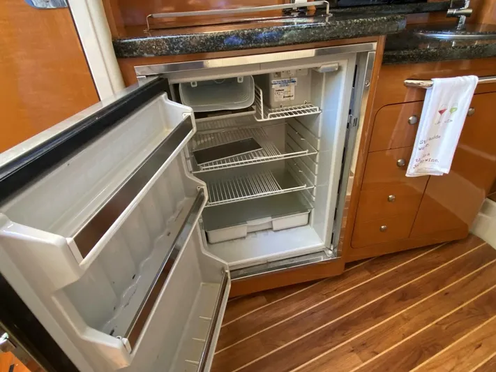 Moor Time Yacht Photos Pics 2008 Chaparral 310 Signature - Image 39