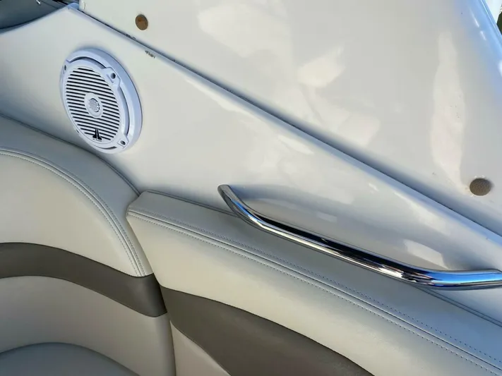 Moor Time Yacht Photos Pics 2008 Chaparral 310 Signature - Image 16