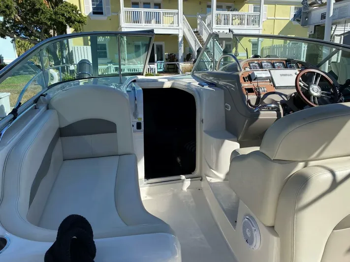 Moor Time Yacht Photos Pics 2008 Chaparral 310 Signature - Image 11