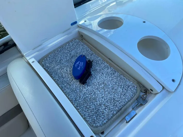 Moor Time Yacht Photos Pics 2008 Chaparral 310 Signature - Image 19