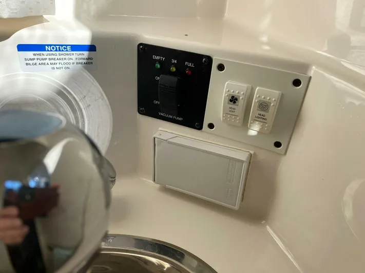 Moor Time Yacht Photos Pics 2008 Chaparral 310 Signature - Image 43