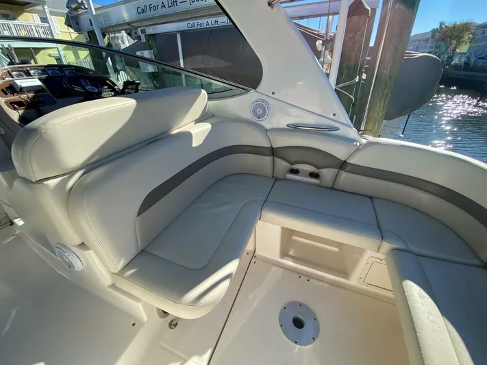 Moor Time Yacht Photos Pics 2008 Chaparral 310 Signature - Image 9