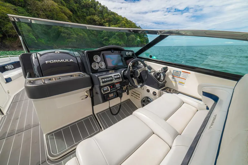 Semper Paratus Yacht Photos Pics 