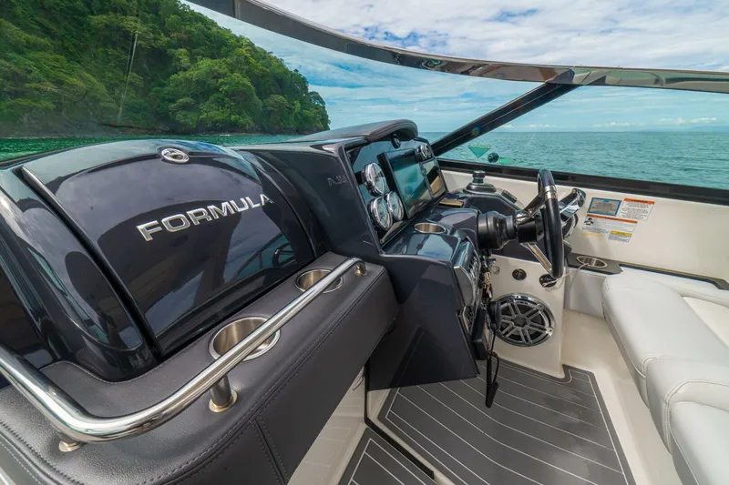 Semper Paratus Yacht Photos Pics 