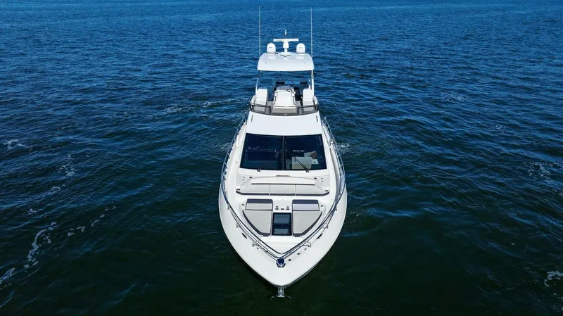 Seas The Day Yacht Photos Pics 2019 Cruisers Yachts 60 Cantius - Image 8