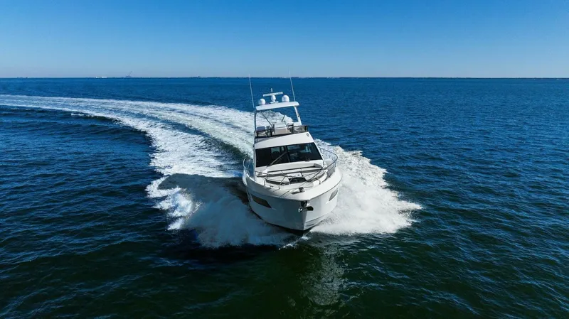 Seas The Day Yacht Photos Pics 2019 Cruisers Yachts 60 Cantius - Image 13