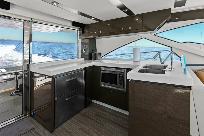 Seas The Day Yacht Photos Pics 2019 Cruisers Yachts 60 Cantius - Image 42