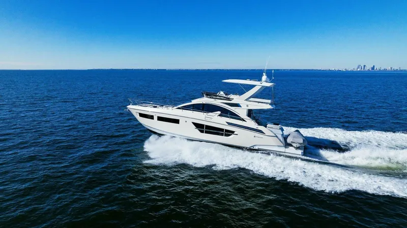 Seas The Day Yacht Photos Pics 2019 Cruisers Yachts 60 Cantius - Image 12