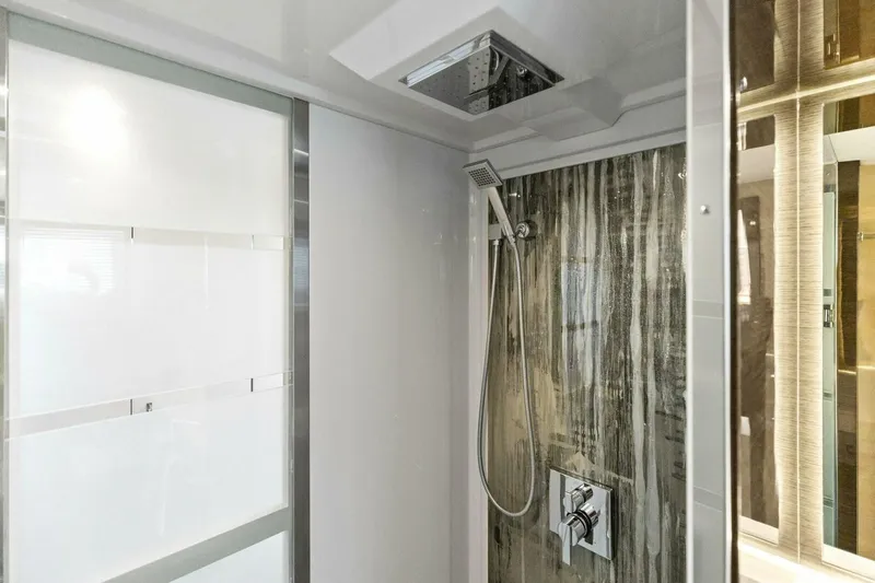 Seas The Day Yacht Photos Pics 2019 Cruisers Yachts 60 Cantius - Image 67