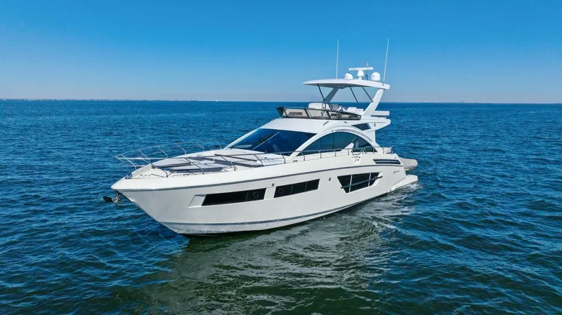 Seas The Day Yacht Photos Pics 2019 Cruisers Yachts 60 Cantius - Image 9