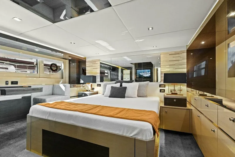 Seas The Day Yacht Photos Pics 2019 Cruisers Yachts 60 Cantius - Image 57