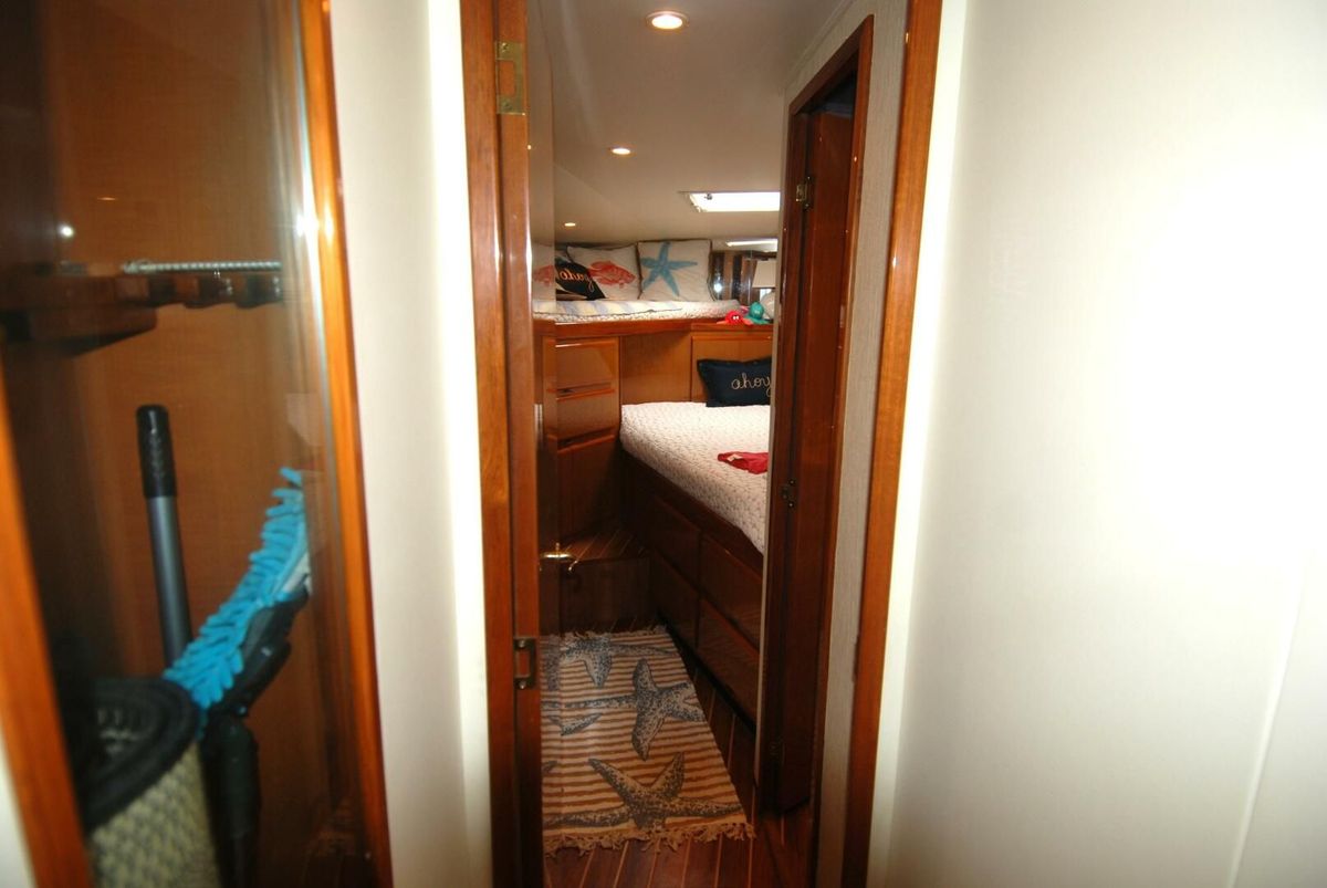 2000 Viking 58 