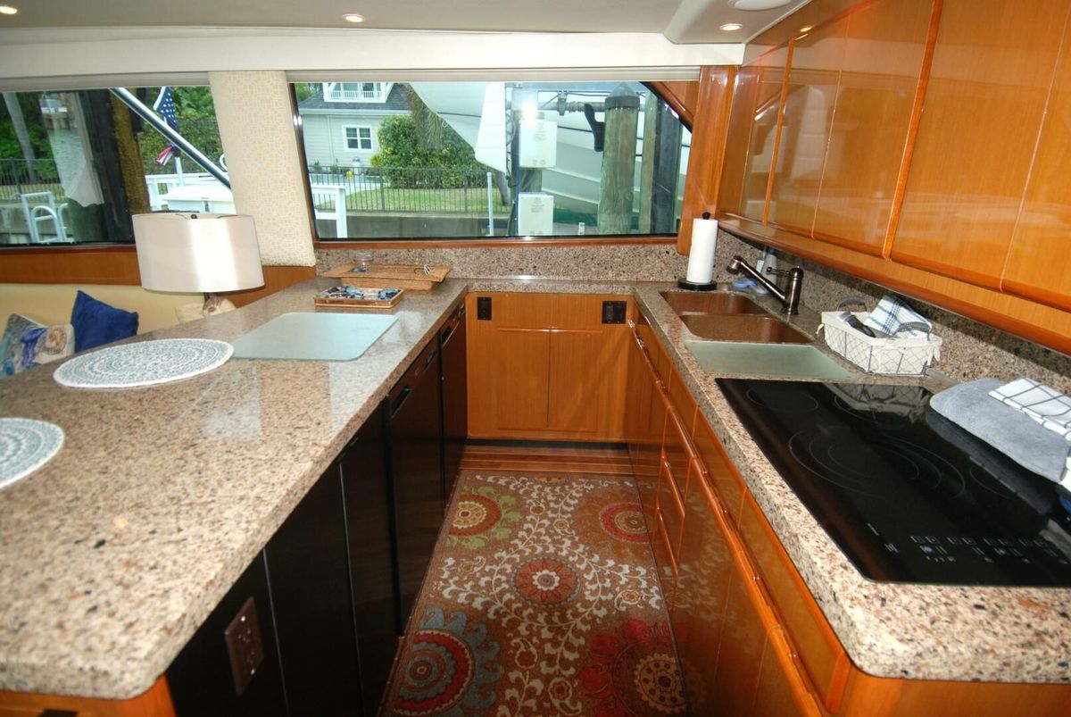 2000 Viking 58 
