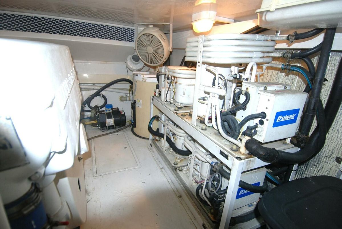 2000 Viking 58 