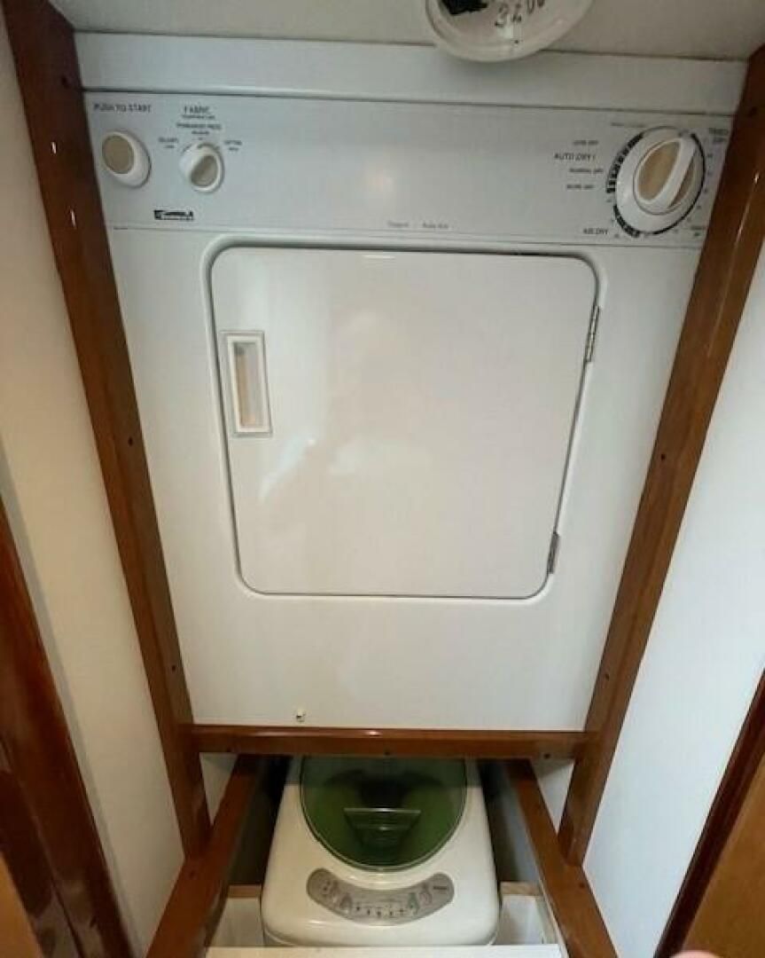 2000 Viking 58 