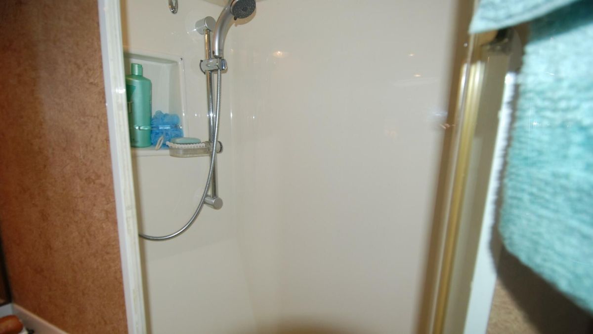 2000 Viking 58 