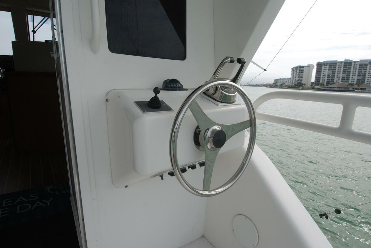 2000 Viking 58 
