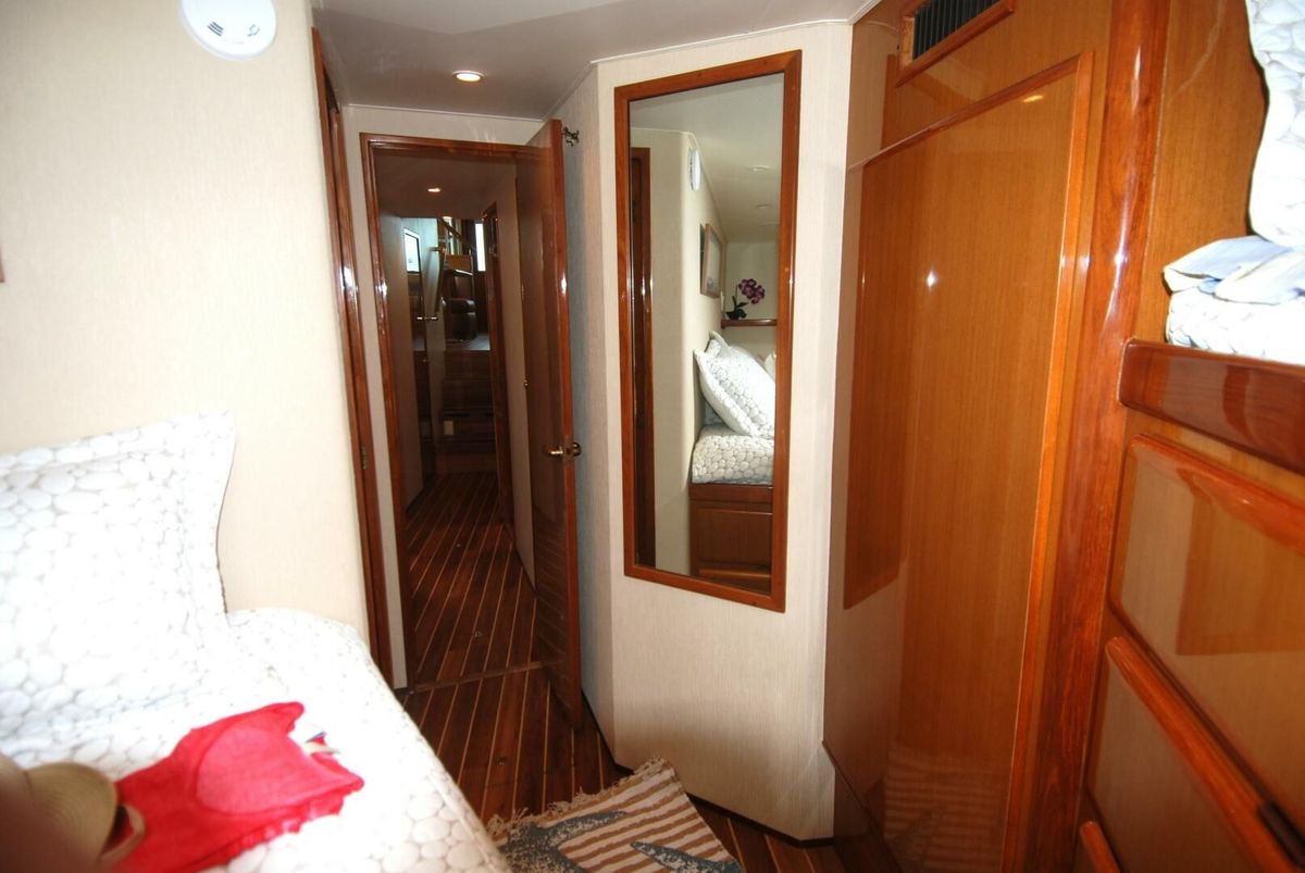 2000 Viking 58 