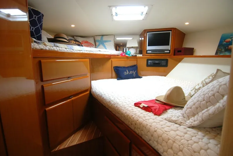 Nothin To Talk About Yacht Photos Pics 2000 Viking 58 Convertible - Image 39