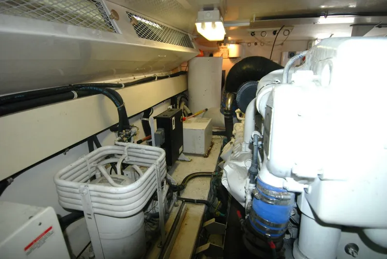 Nothin To Talk About Yacht Photos Pics 2000 Viking 58 Convertible - Image 86