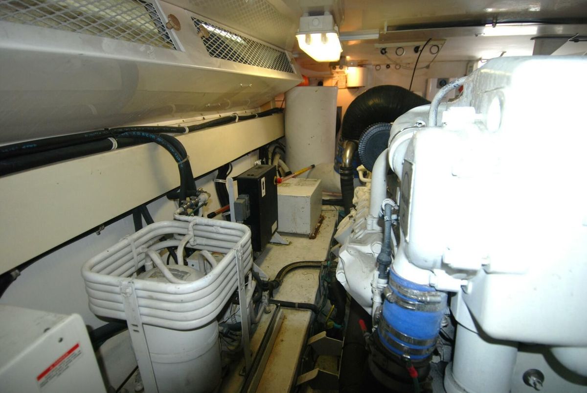 2000 Viking 58 