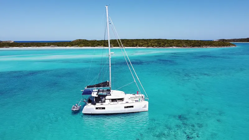 Whimsy Yacht Photos Pics 