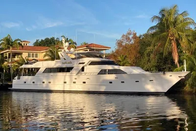 1990 Broward Custom Extended