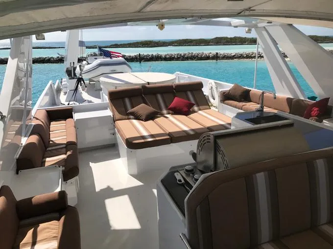 Mon Sheri Yacht Photos Pics Flybridge Looking Aft