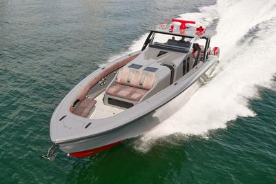Yacht
