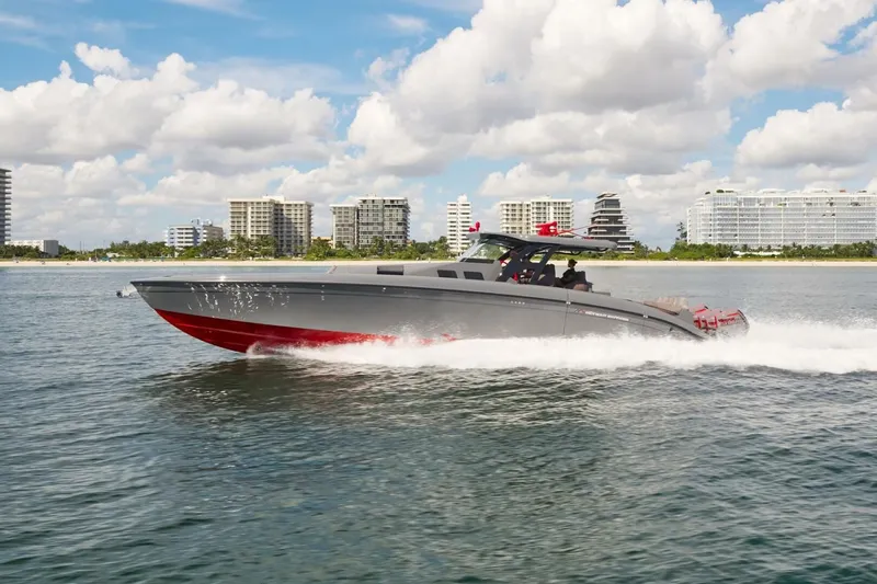 Mr. Lucky Yacht Photos Pics 2024 Midnight Express 52 Vitesse - Image 4