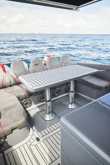 Mr. Lucky Yacht Photos Pics 2024 Midnight Express 52 Vitesse - Image 51