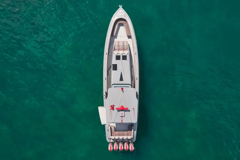 Mr. Lucky Yacht Photos Pics 2024 Midnight Express 52 Vitesse - Image 15