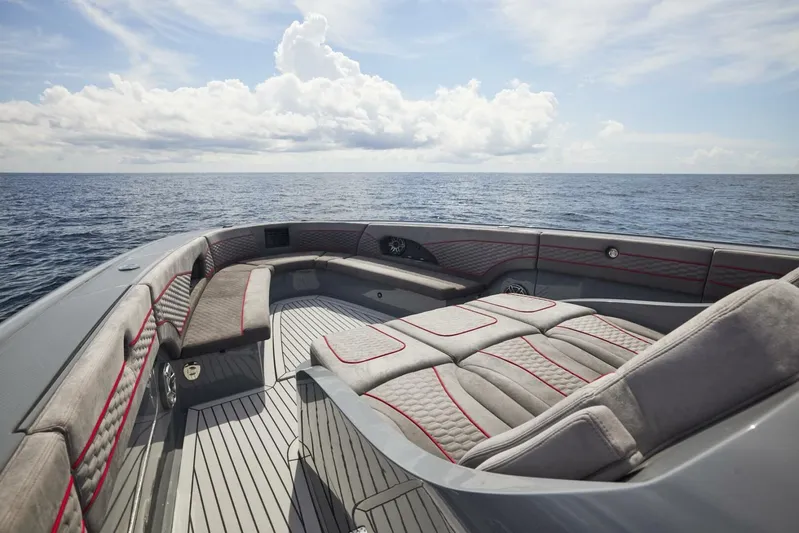 Mr. Lucky Yacht Photos Pics 2024 Midnight Express 52 Vitesse - Image 19