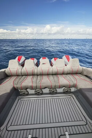 Mr. Lucky Yacht Photos Pics 2024 Midnight Express 52 Vitesse - Image 32