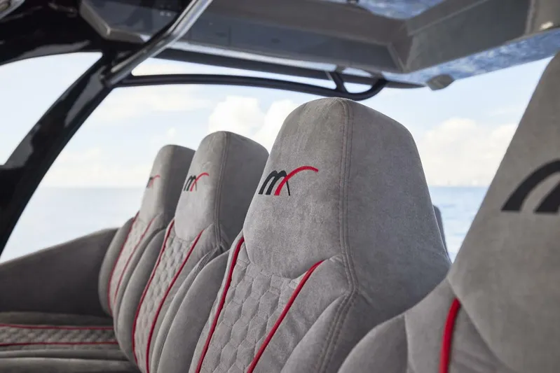 Mr. Lucky Yacht Photos Pics 2024 Midnight Express 52 Vitesse - Image 43