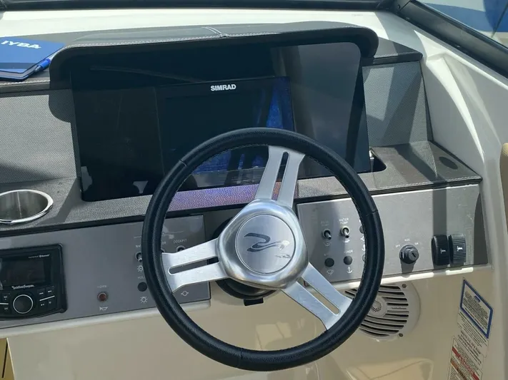 Stow-a-way Yacht Photos Pics 2018 Sea Ray 270 Sdx - Image 29