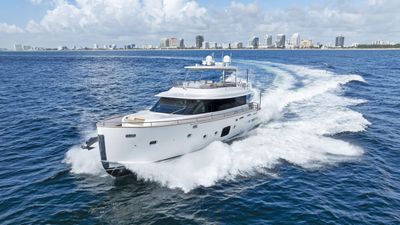 Yacht