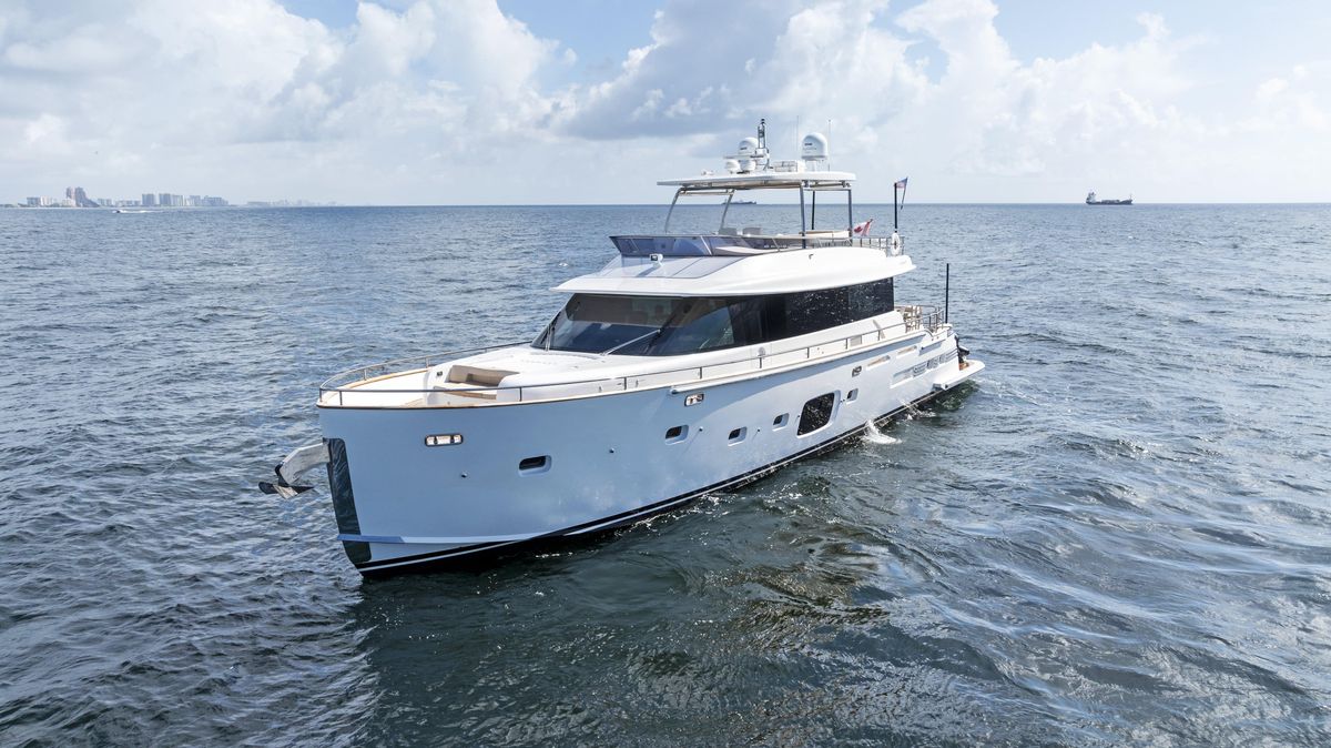 2016 Azimut 76 